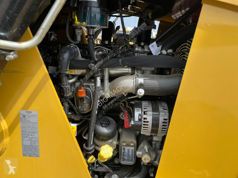 Tractopelle Caterpillar 424