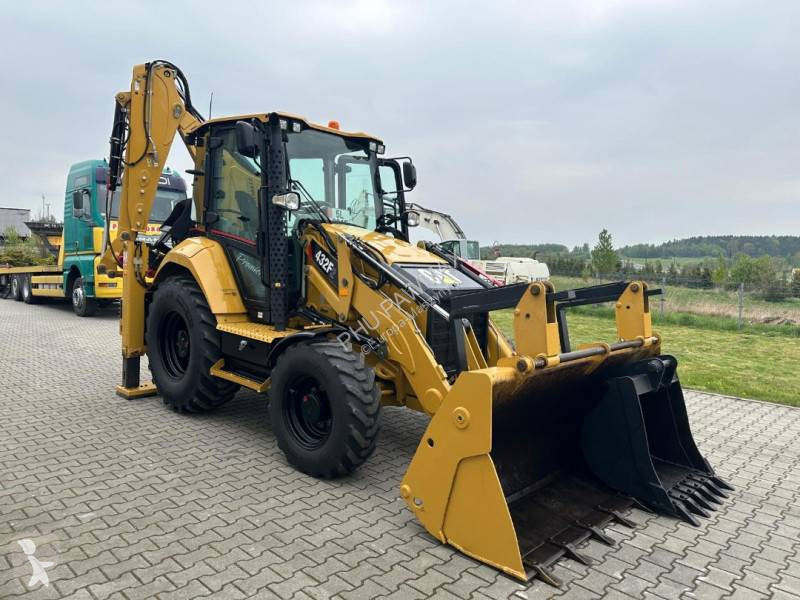 لودر حفار Caterpillar 2