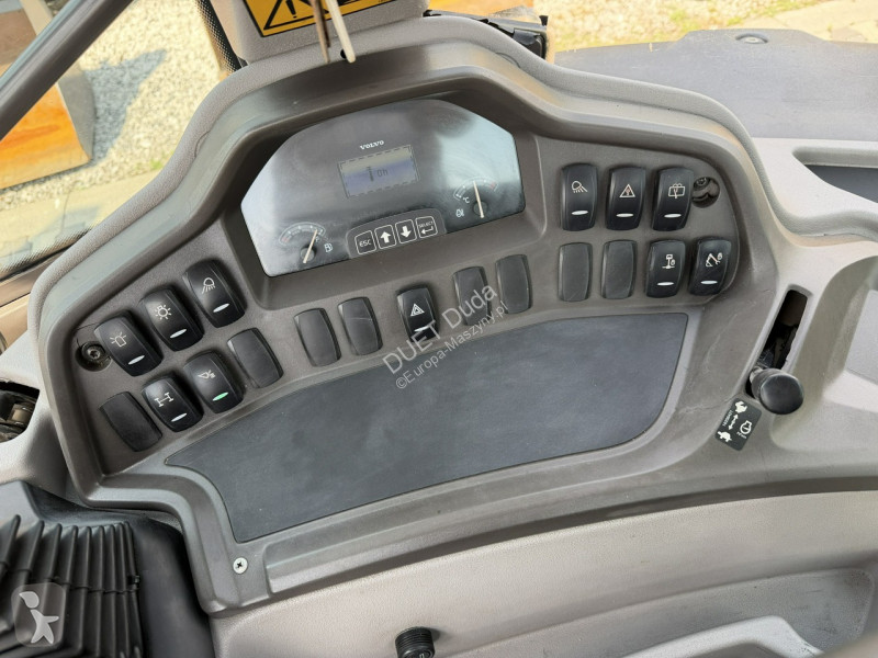 Traktor med grab Volvo B Oryginalna Bez Luzów i...
