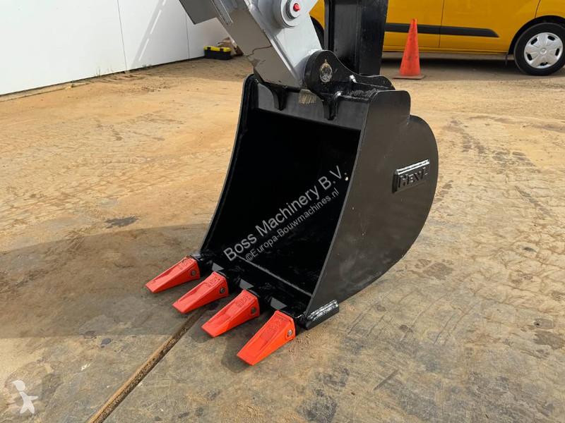 Rýpadlo-nakladač  420x 4WD - UNUSED! Telescopic...