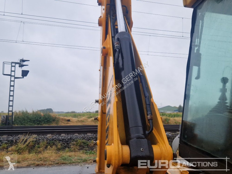 Buldoexcavator JCB 2CX