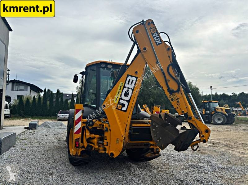 Tractopelle JCB