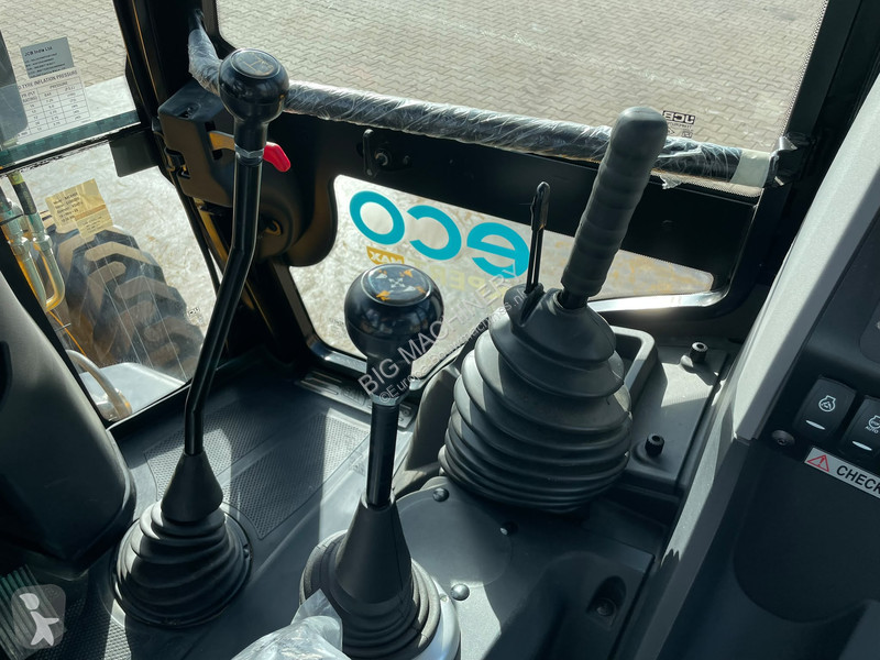 Koparko-ładowarka JCB 3DX 4WD hammerlines