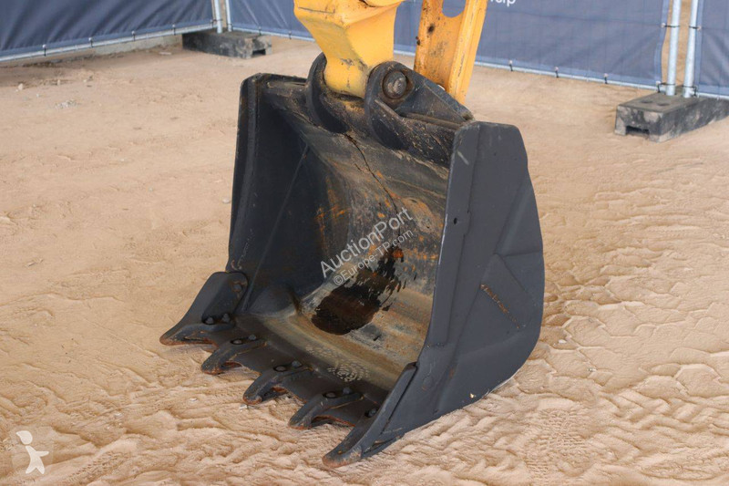 Tractopelle Terex TLB 844SX4