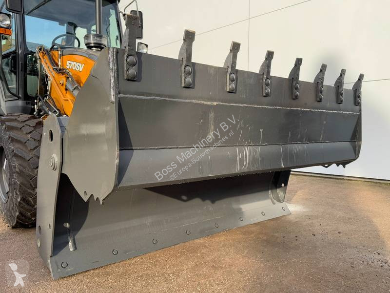 Traktor med grab Case 570SV 4WD - 4/1 Bucket /...