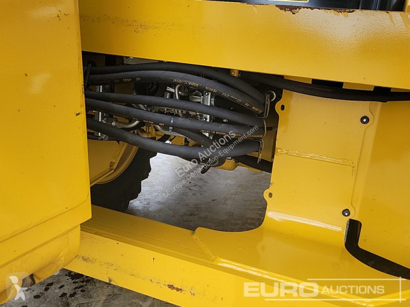 Retroescavadora Caterpillar 424