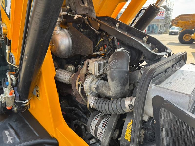 Rýpadlo-nakladač JCB 3 CX sitemaster easy...