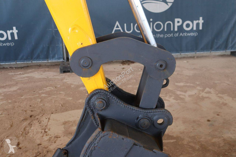 Tractopelle New Holland B80B-SS