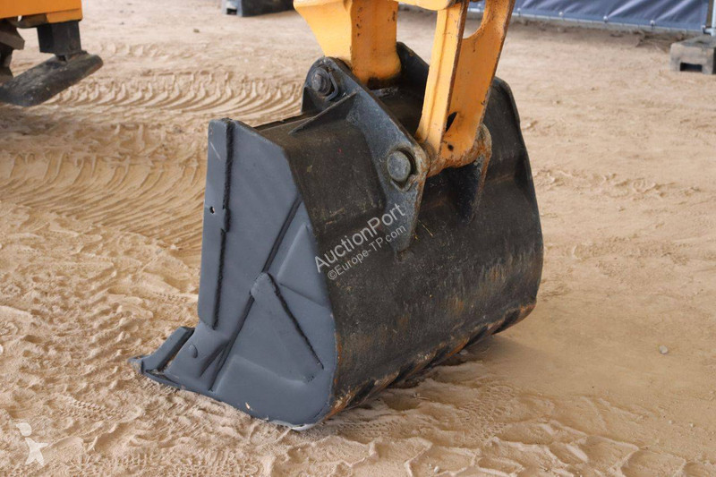 Tractopelle Terex TLB 844SX4