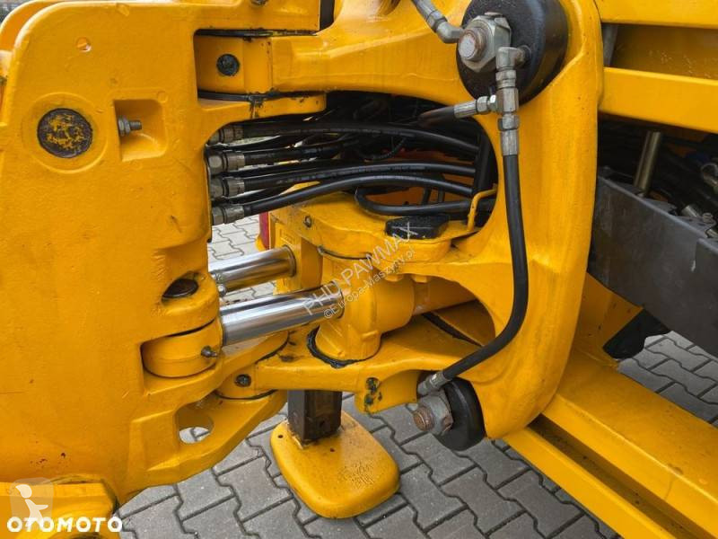 Retroescavadora JCB