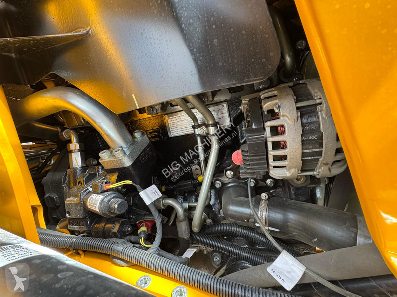 Graaflaadmachine JCB JCB 3DX Plus 4×4 –...