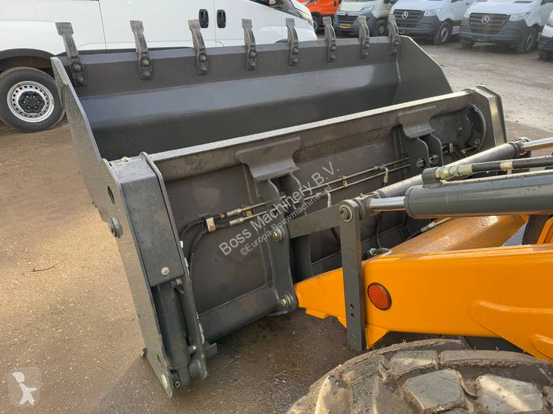 Traktor med grab Case 570SV 4WD - 4/1 Bucket /...