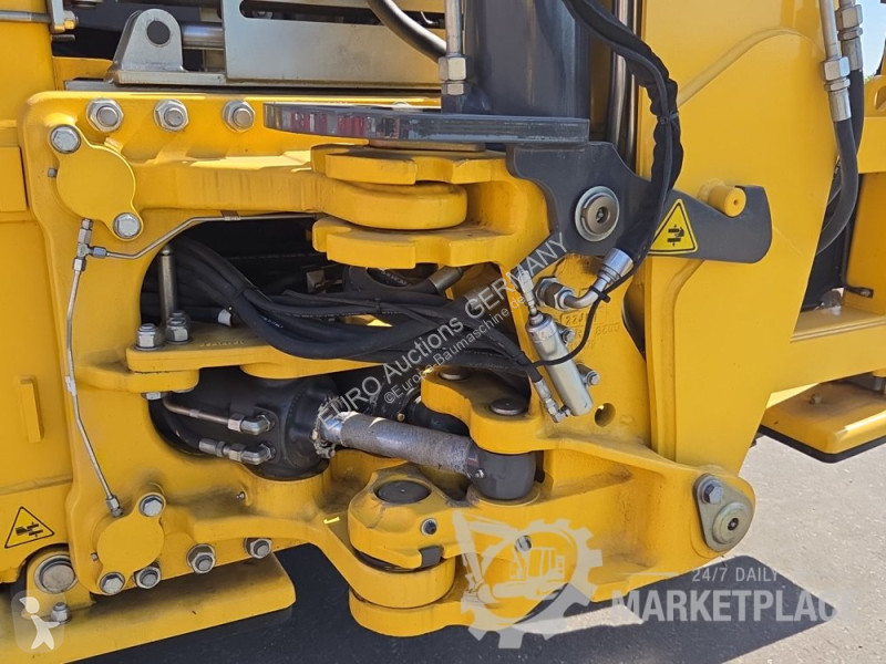 Bagr New Holland C