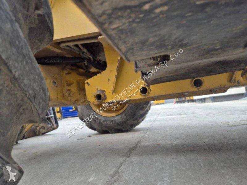 Tractopelle Caterpillar 432F2
