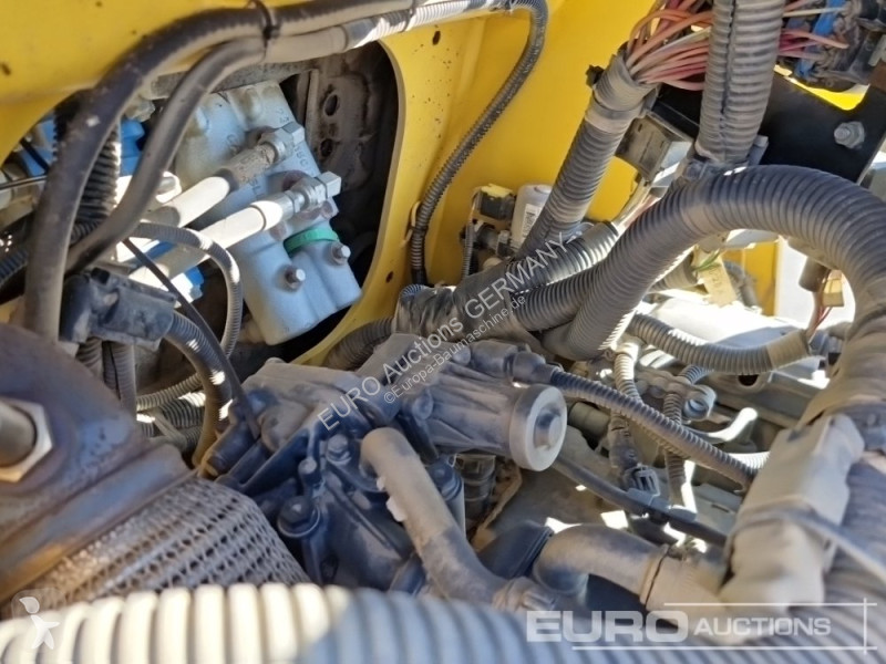Bagr New Holland