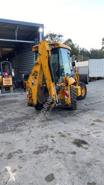 Retroescavadora JCB