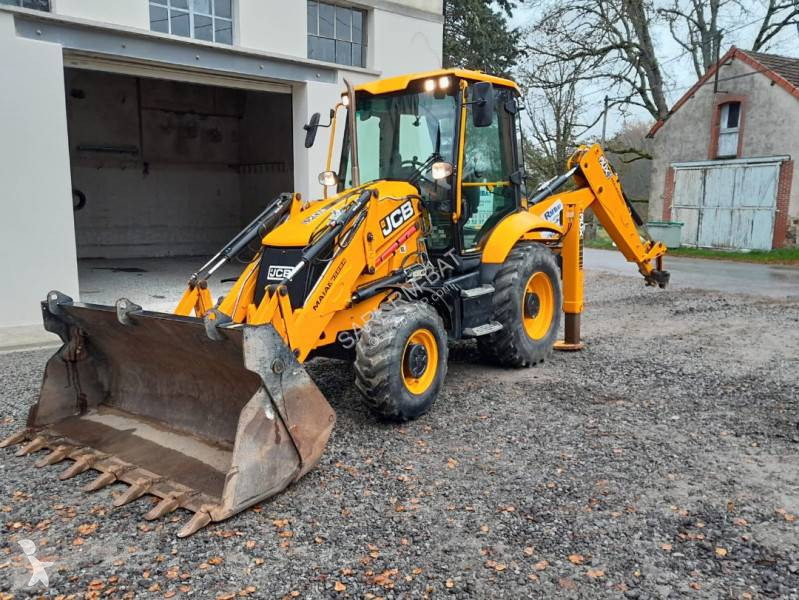 Retroescavadora JCB Plus
