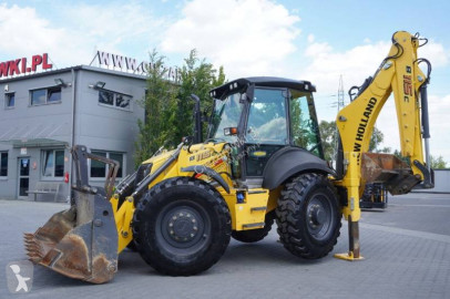 Retroexcavadora rígida New Holland