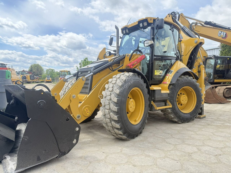 Koparko-ładowarka Caterpillar 444F