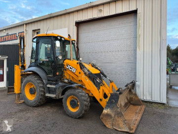 Retroexcavadora rígida JCB