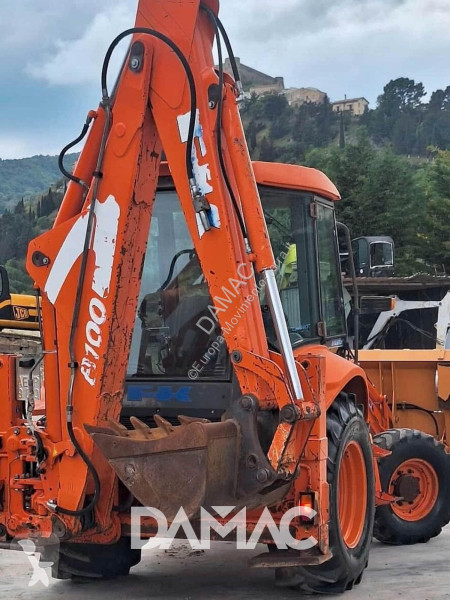 Retroexcavadora Fiat Kobelco F