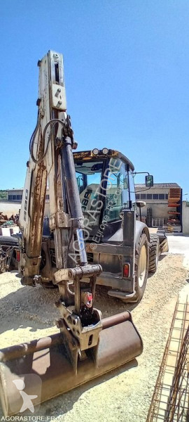 Retroescavadora Terex 880