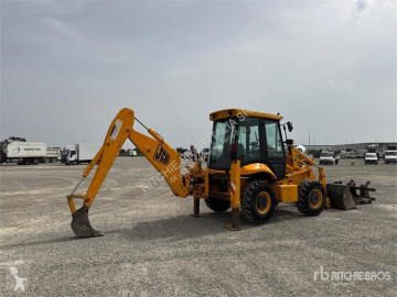 Retroescavadora JCB