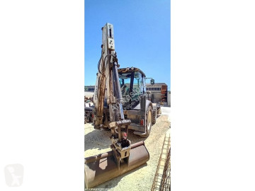 Buldoexcavator rigid