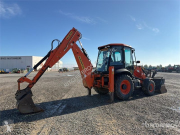 Buldoexcavator JCB