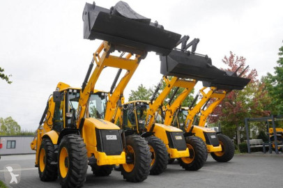 Tractopelle rigide JCB