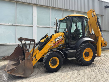 Retroescavadora JCB