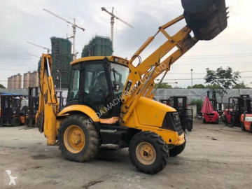 Mini retroexcavadora JCB