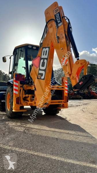 Retroescavadora JCB