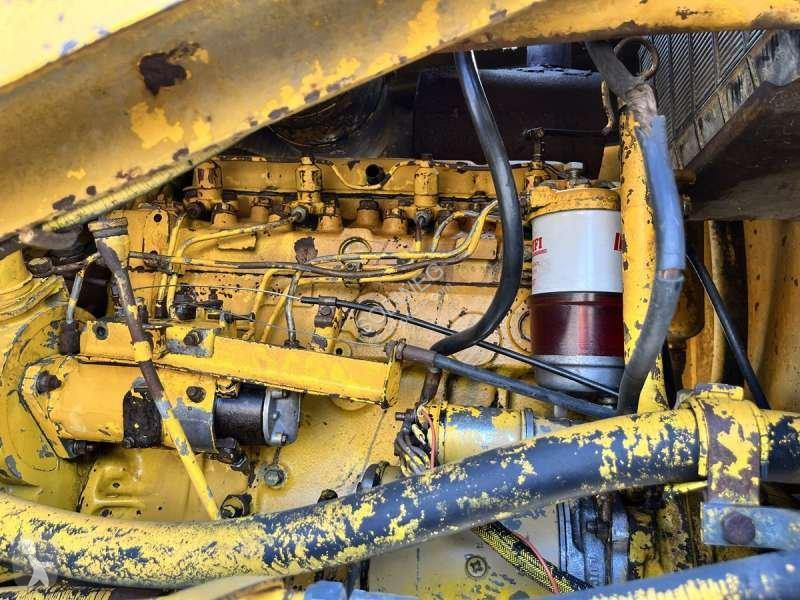 Rýpadlo-nakladač JCB - 4X4