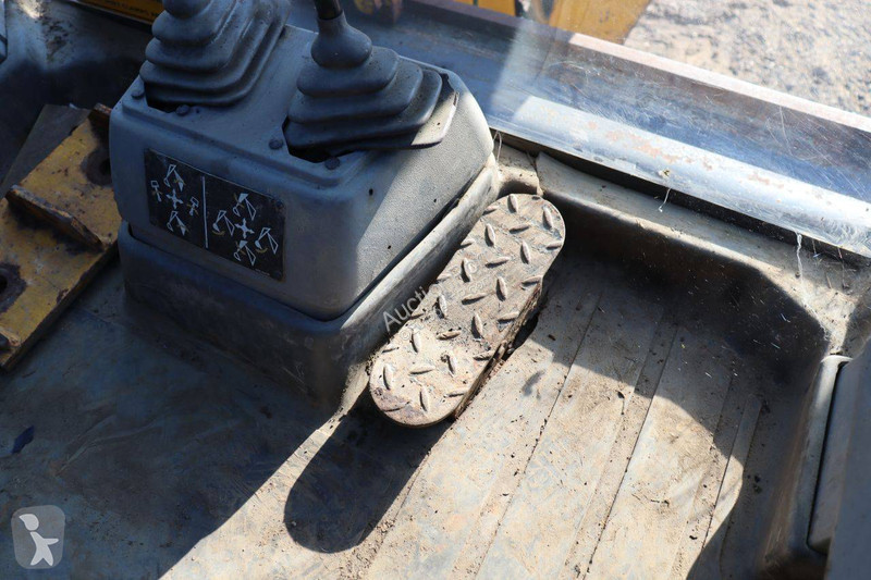 Tractopelle MF Automation 860