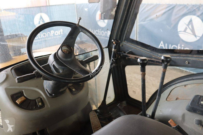 Tractopelle New Holland B80B-SS