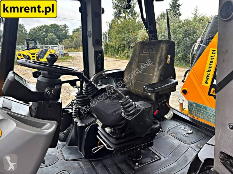 Tractopelle JCB
