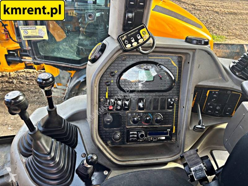 Buldoexcavator JCB 3CX COMPACT...