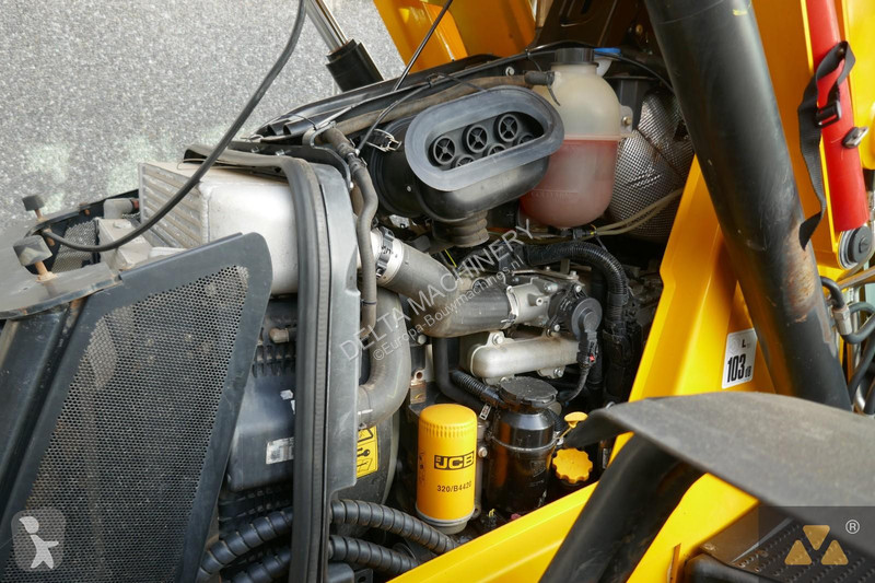 Traktor med grab JCB PRO