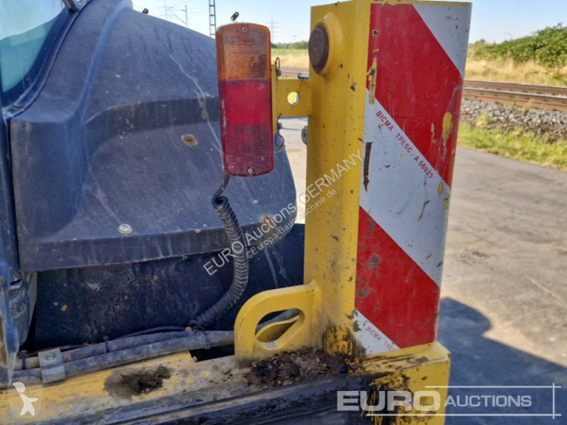 Bagr New Holland