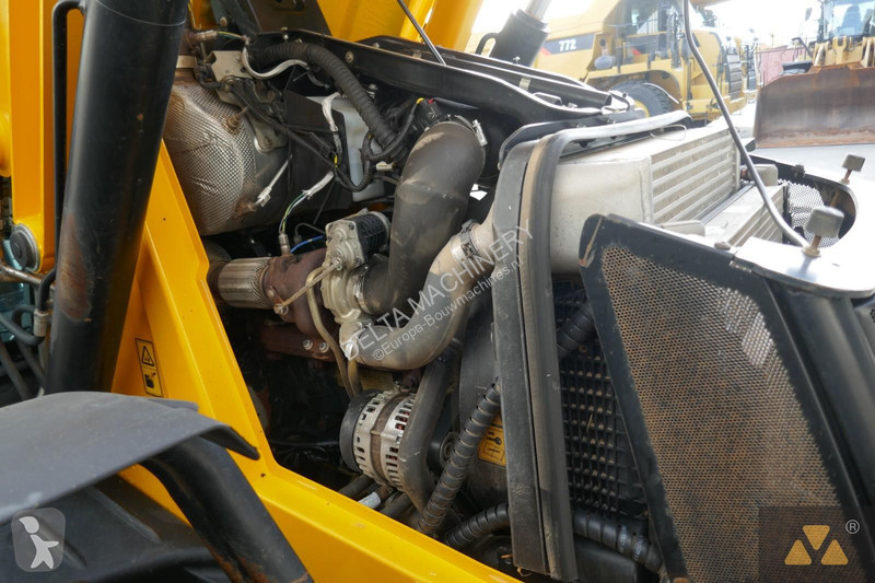 Traktor med grab JCB PRO