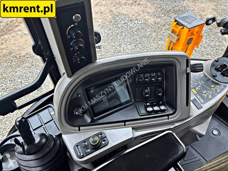 Tractopelle JCB