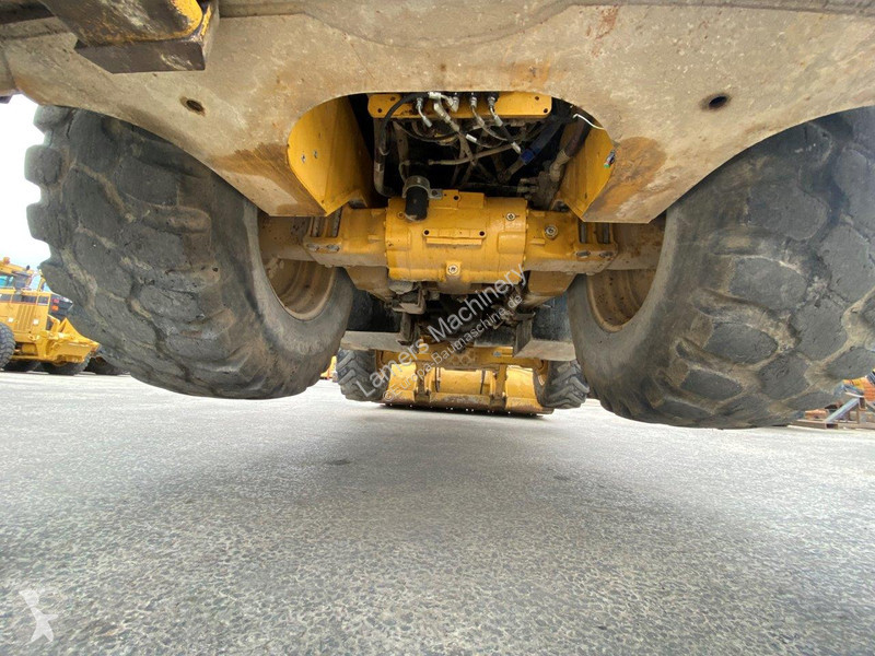 Traktor med grab Caterpillar 2 NVT