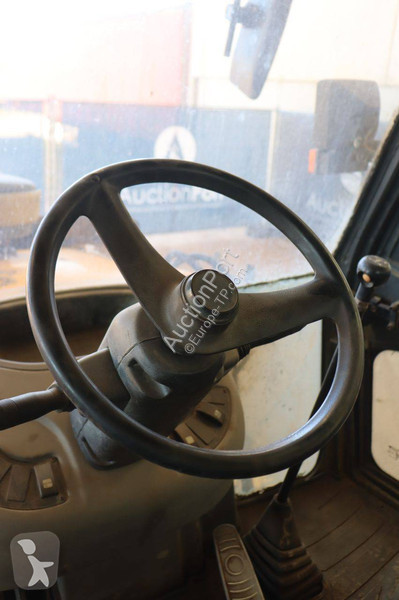 Tractopelle New Holland B80B