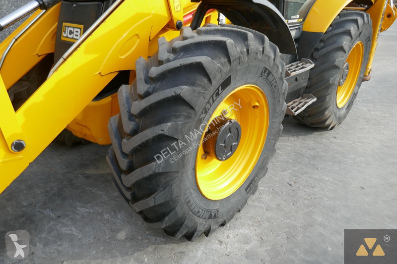 Traktor med grab JCB PRO