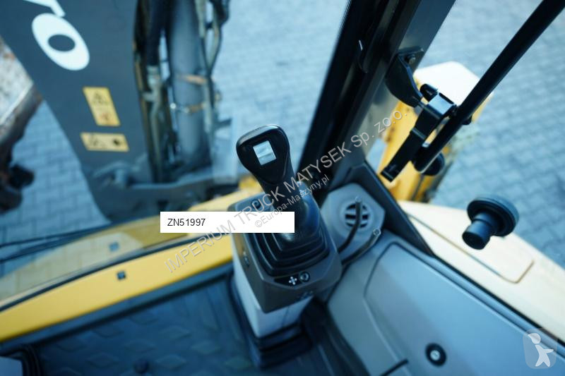 Retroexcavadora Volvo B
