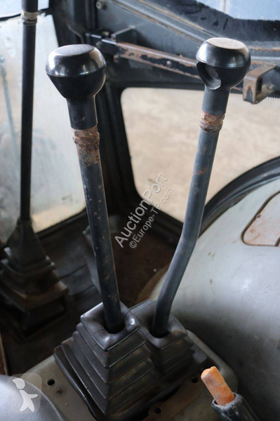 Tractopelle New Holland B80B-SS