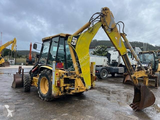 Retroescavadora Caterpillar 2005