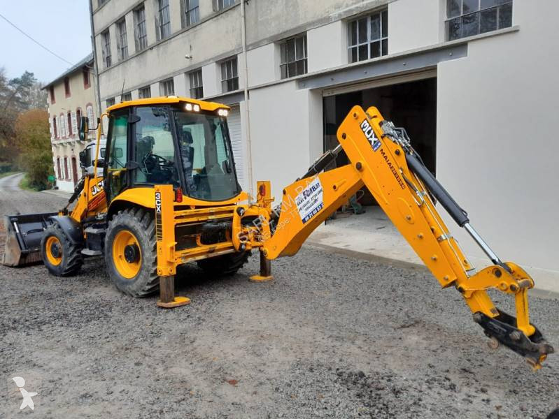 Retroescavadora JCB Plus