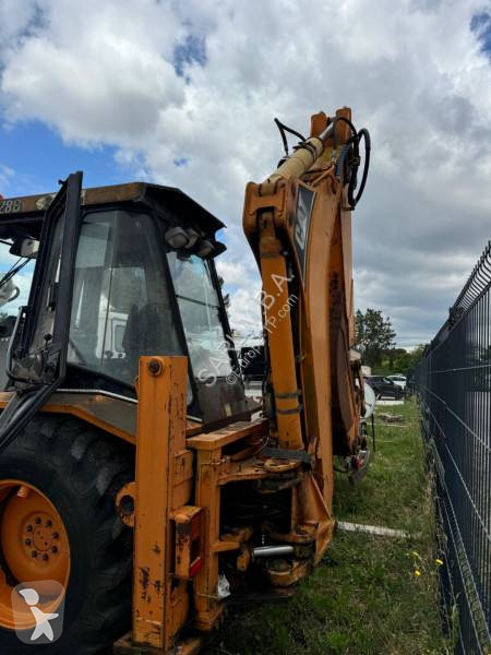Retroescavadora Caterpillar 4x4